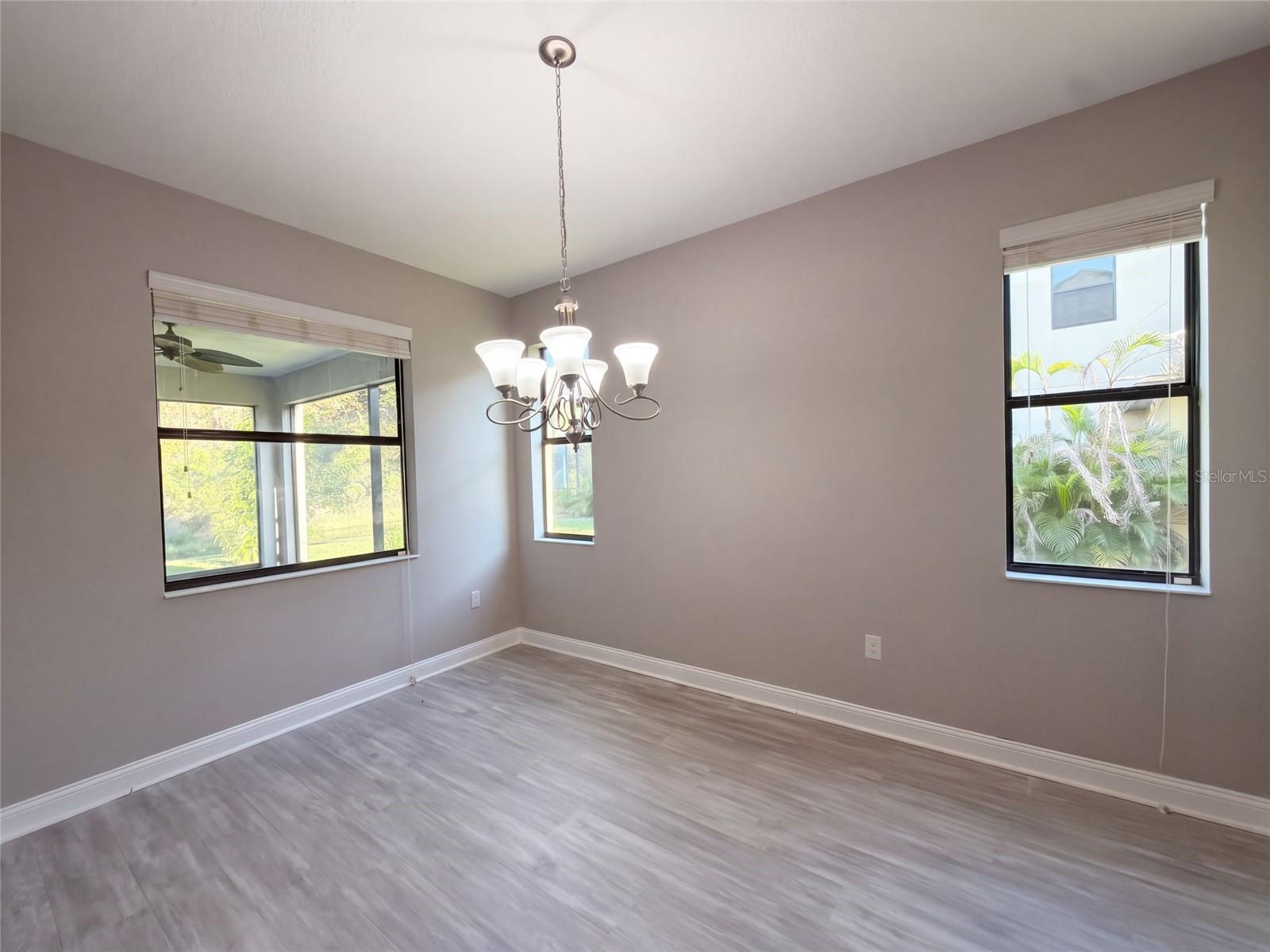 12424 BELCROFT DR — photo 14