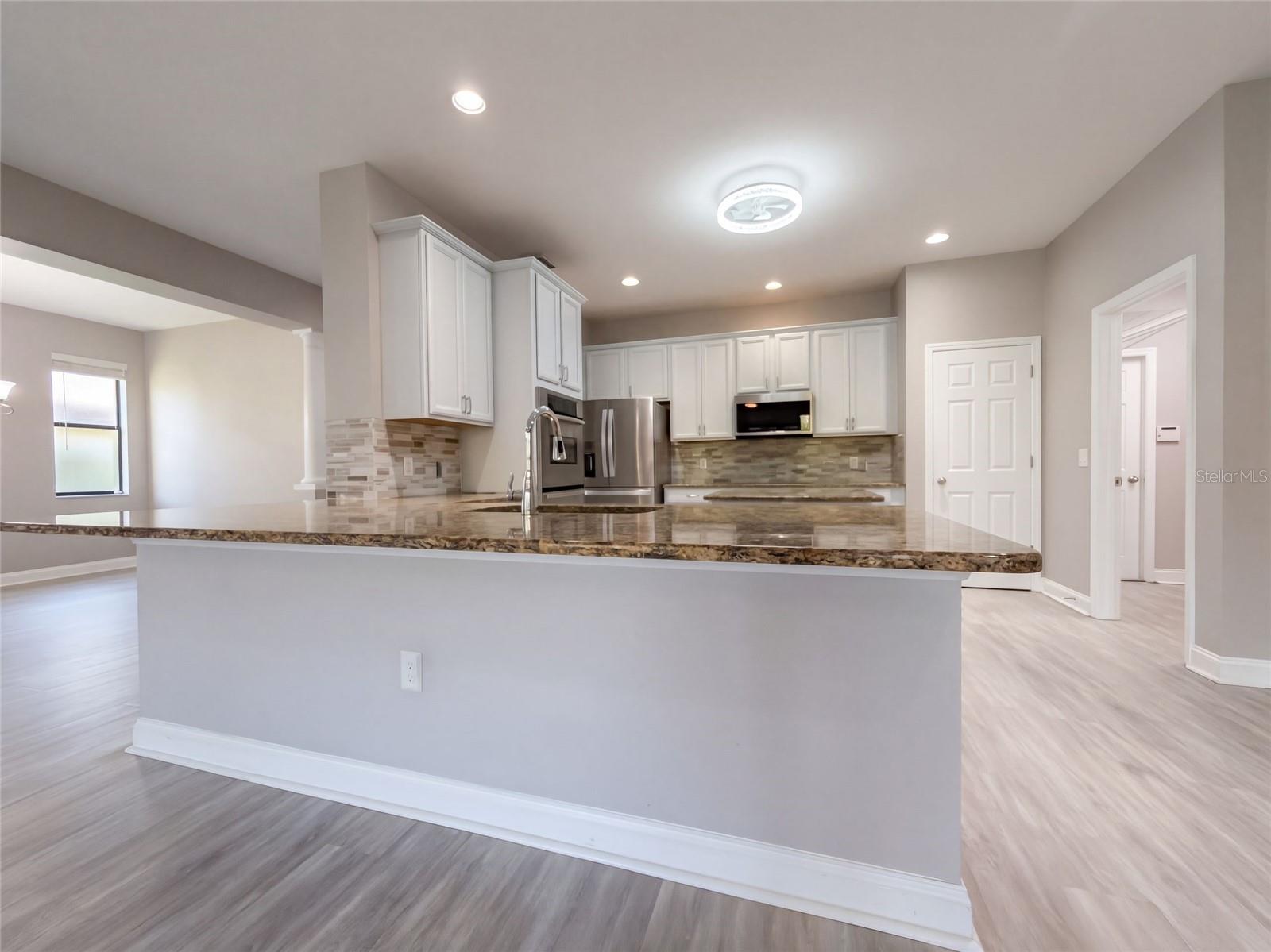 12424 BELCROFT DR — photo 6