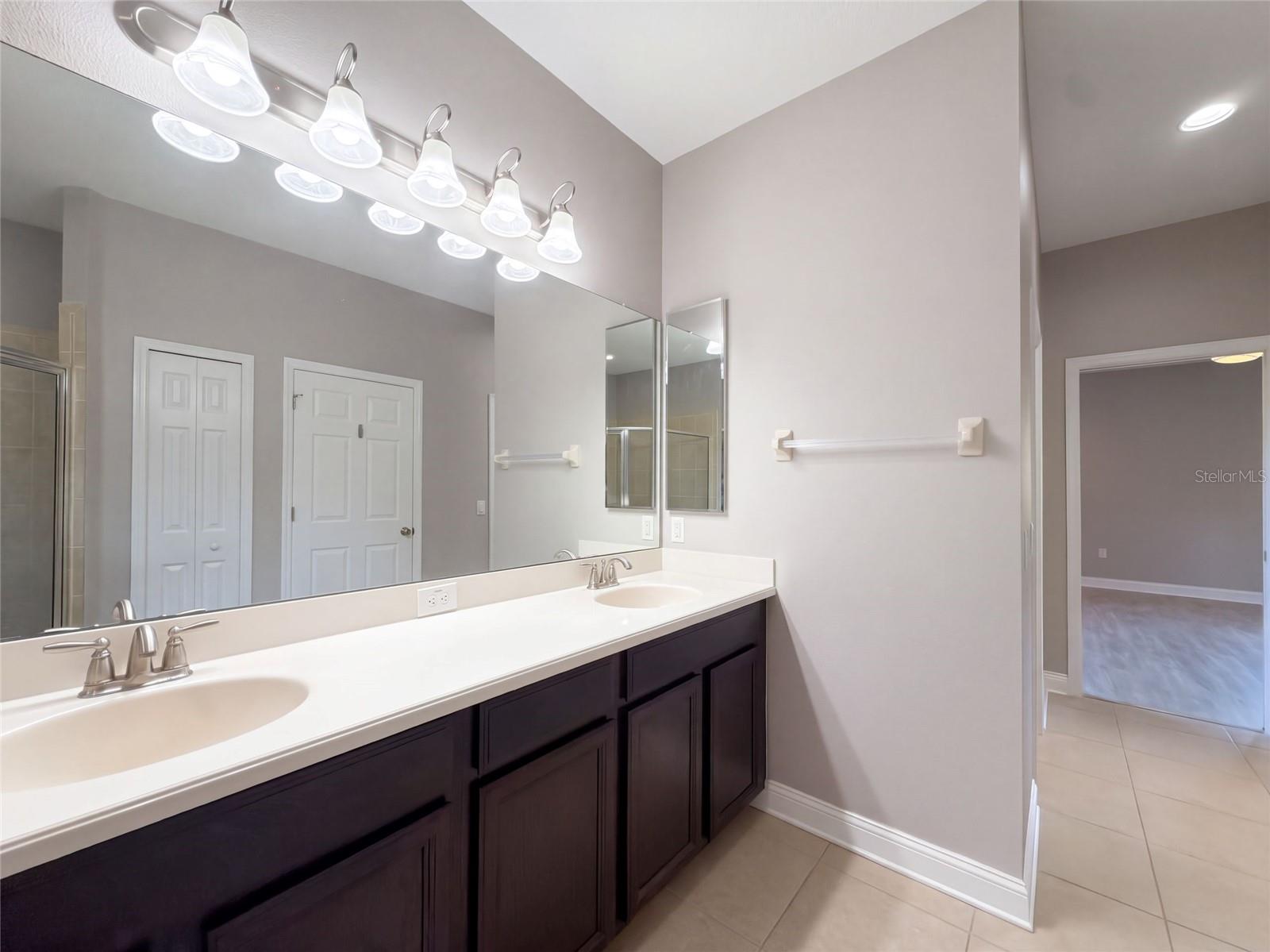 12424 BELCROFT DR — photo 11