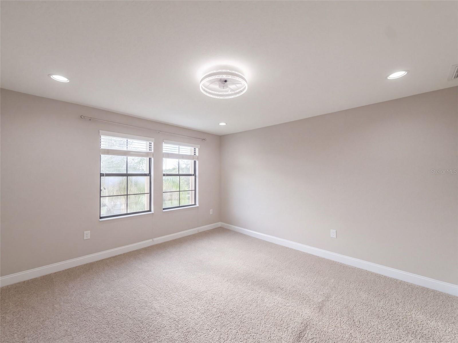12424 BELCROFT DR — photo 22