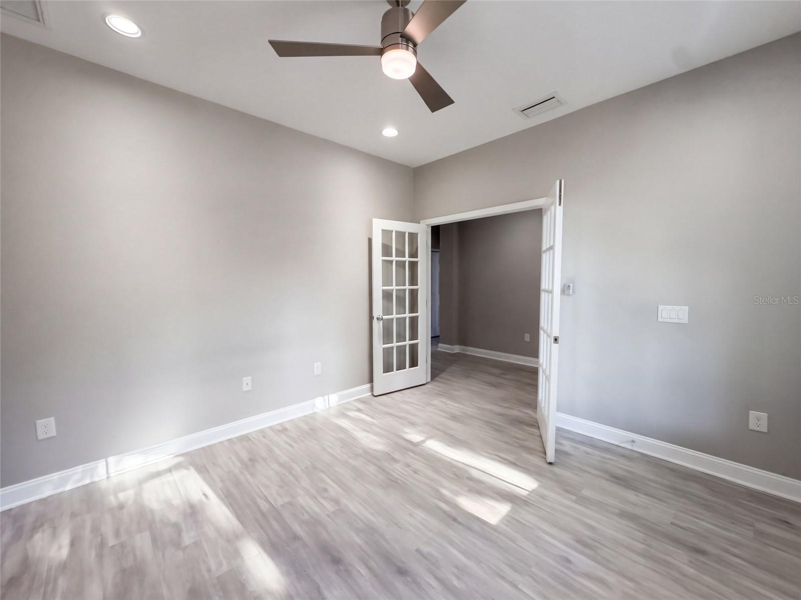 12424 BELCROFT DR — photo 13