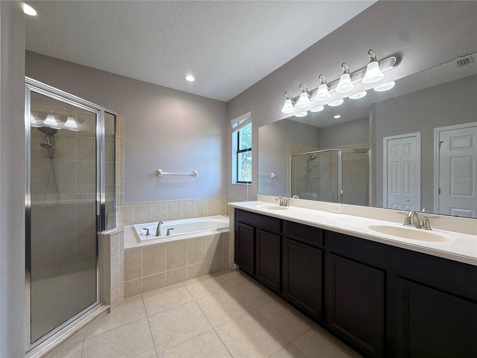 12424 BELCROFT DR — photo 10