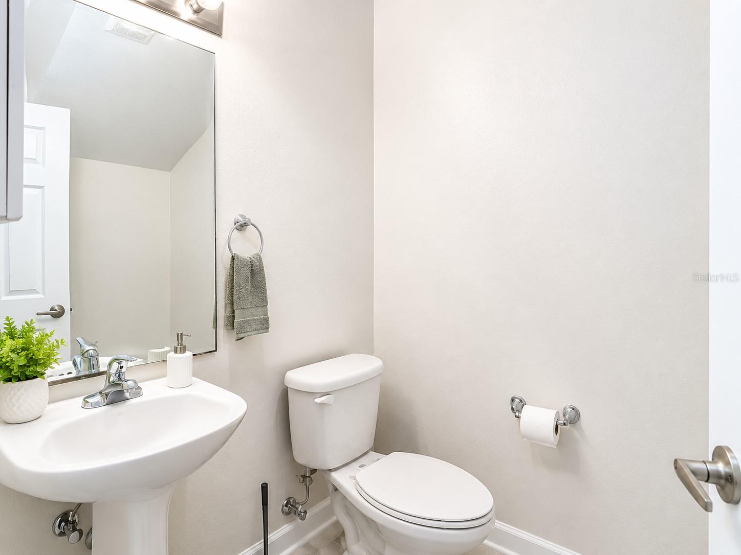 8009 TIPPERARY LN — photo 9