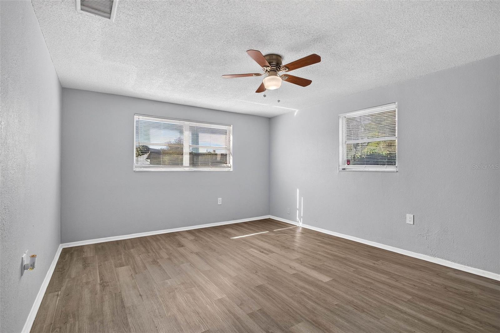 6239 STONE RD — photo 25