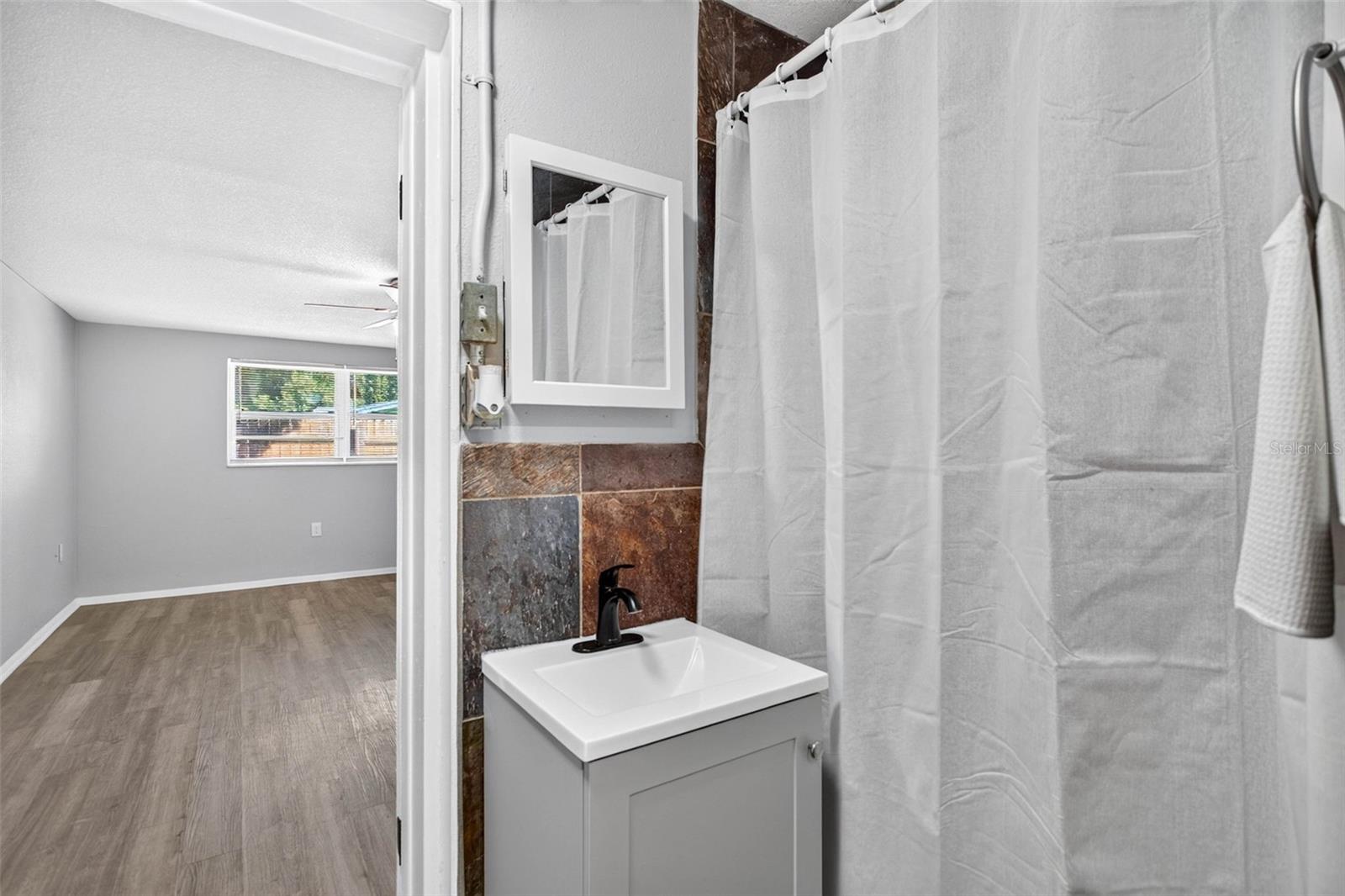 6239 STONE RD — photo 20
