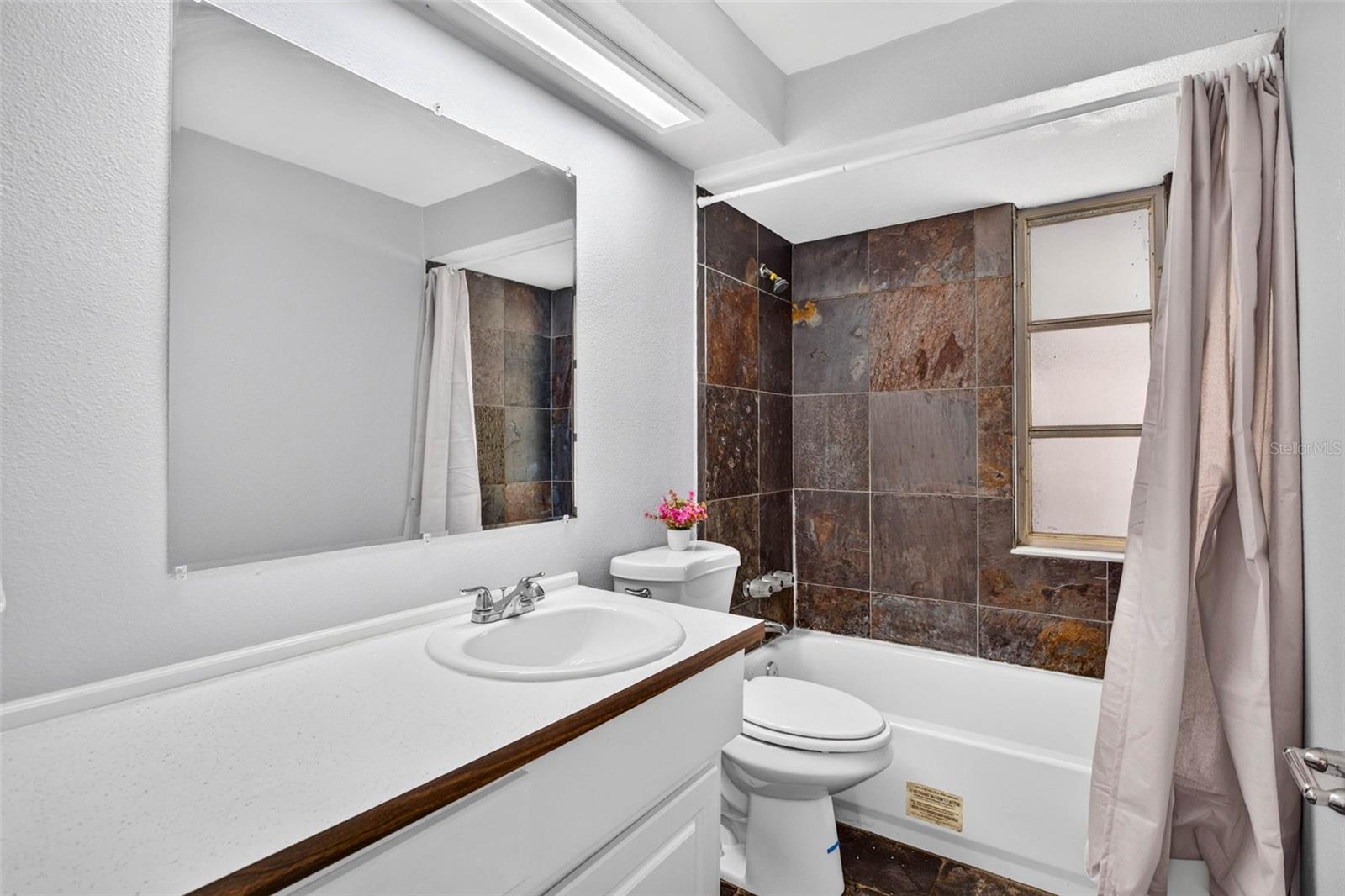 6239 STONE RD — photo 32