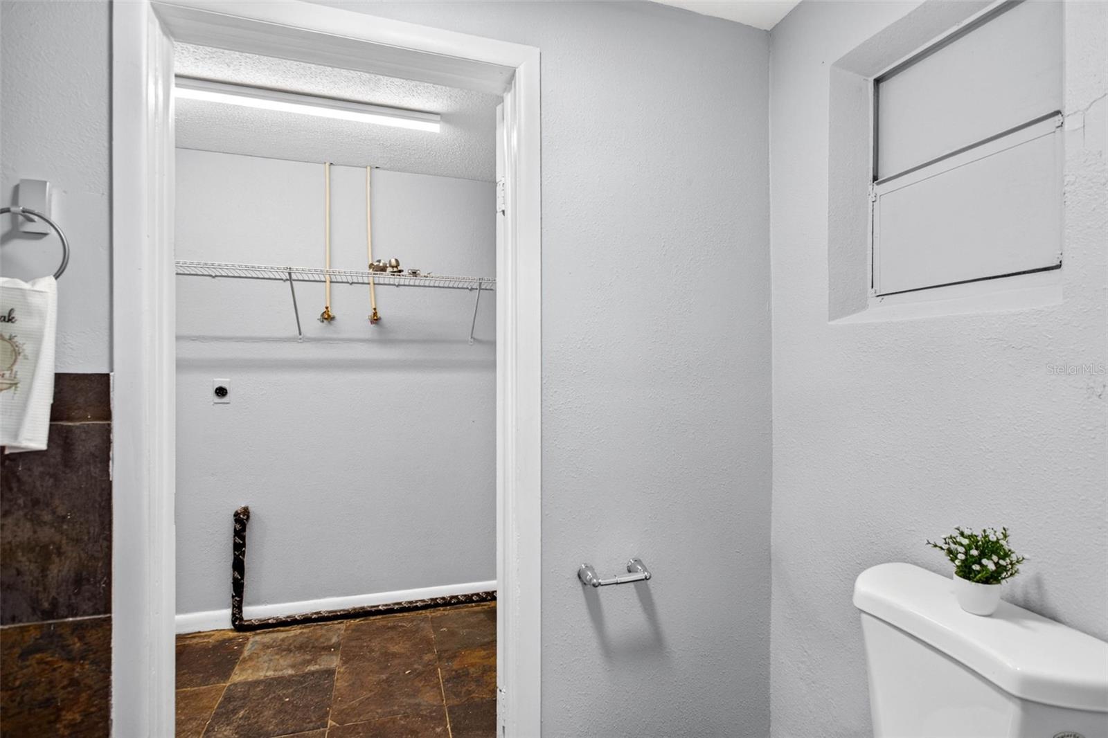 6239 STONE RD — photo 22