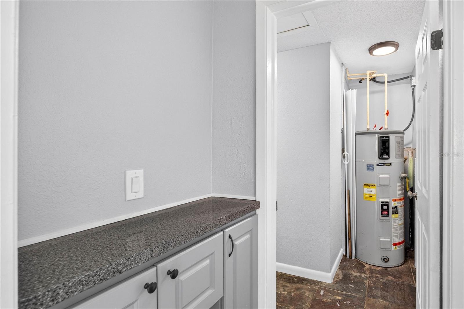 6239 STONE RD — photo 24