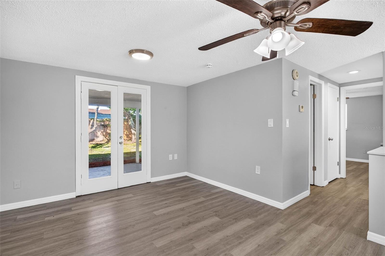 9005 COLLAGE LN — photo 9