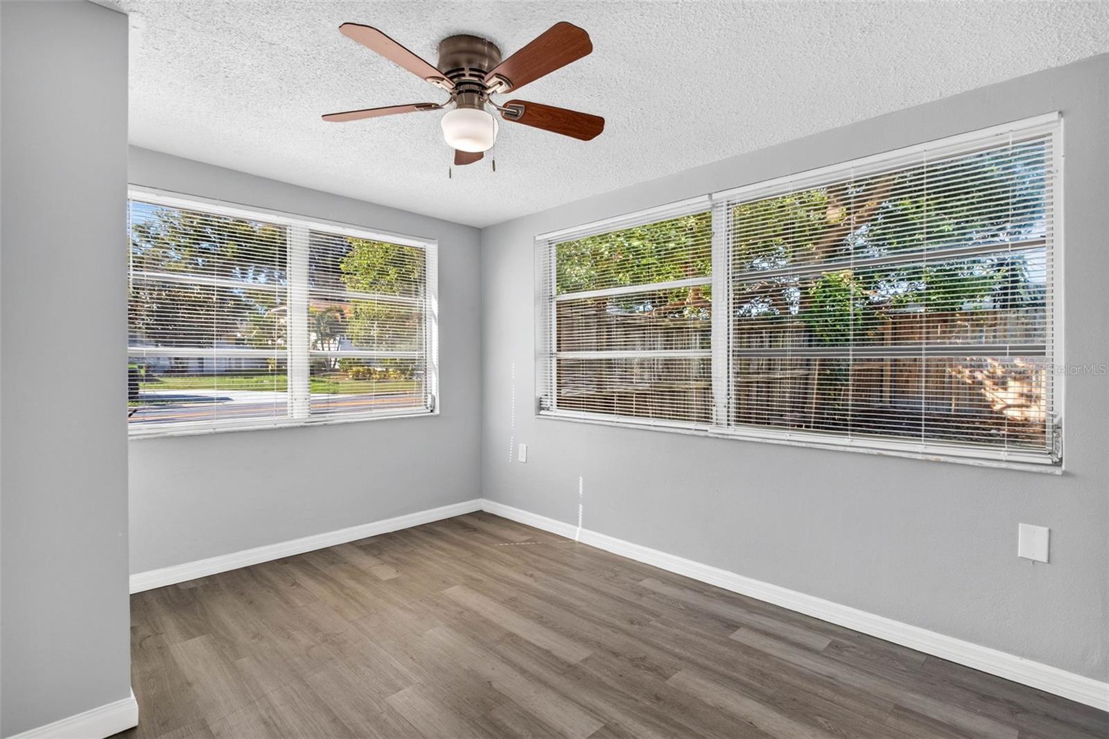 9005 COLLAGE LN — photo 13