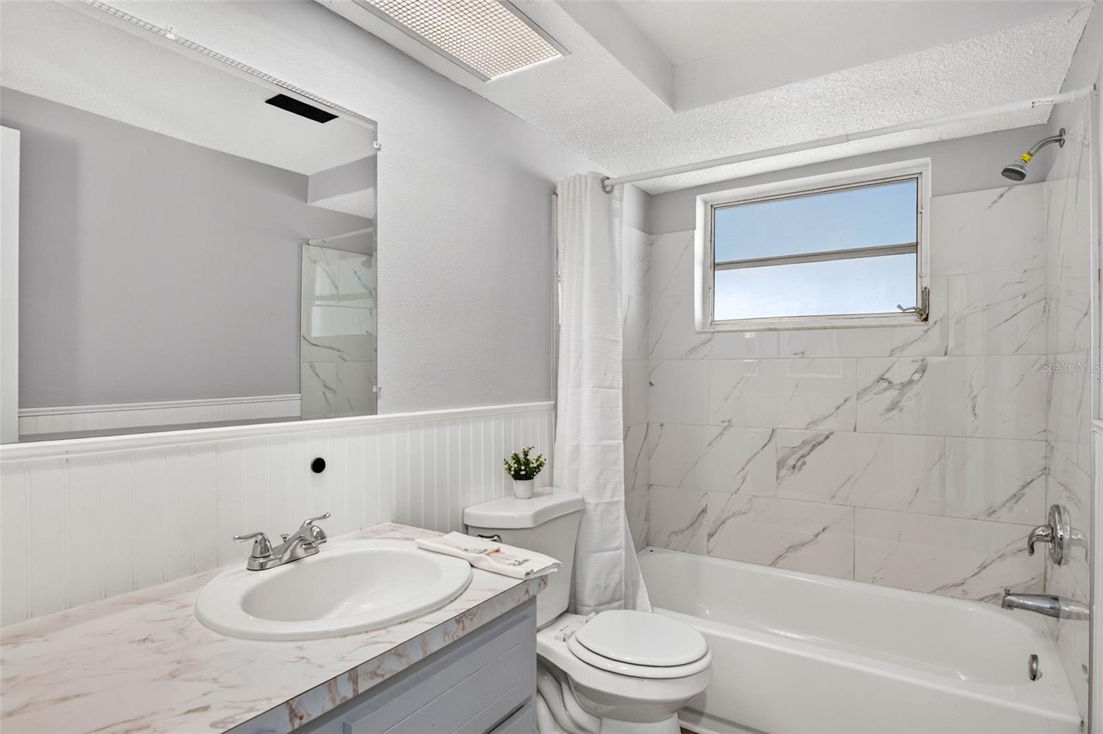 9005 COLLAGE LN — photo 21