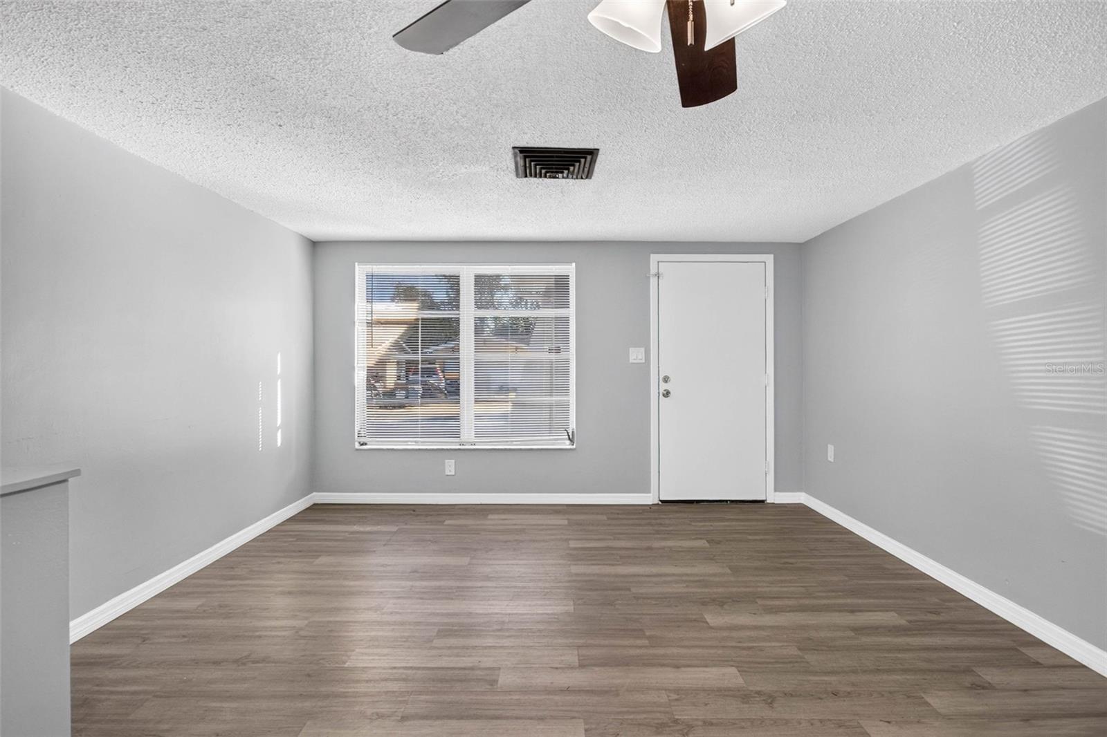 9005 COLLAGE LN — photo 6
