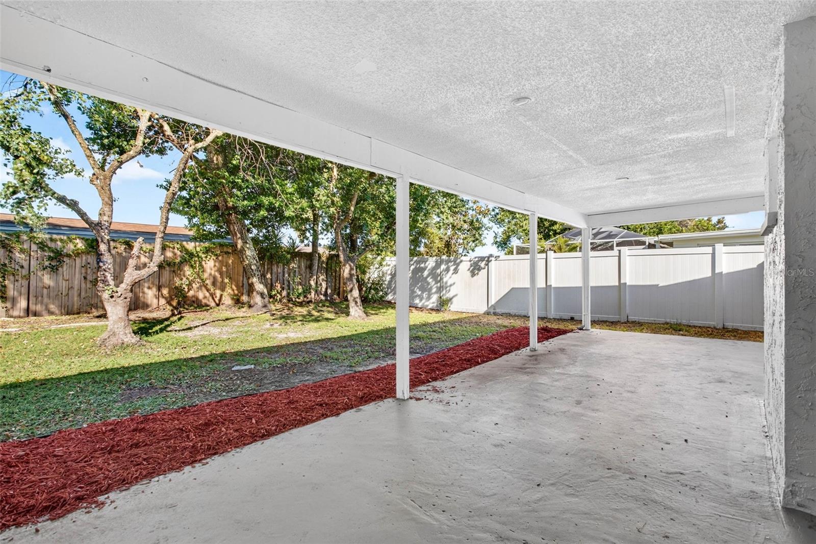 9005 COLLAGE LN — photo 25