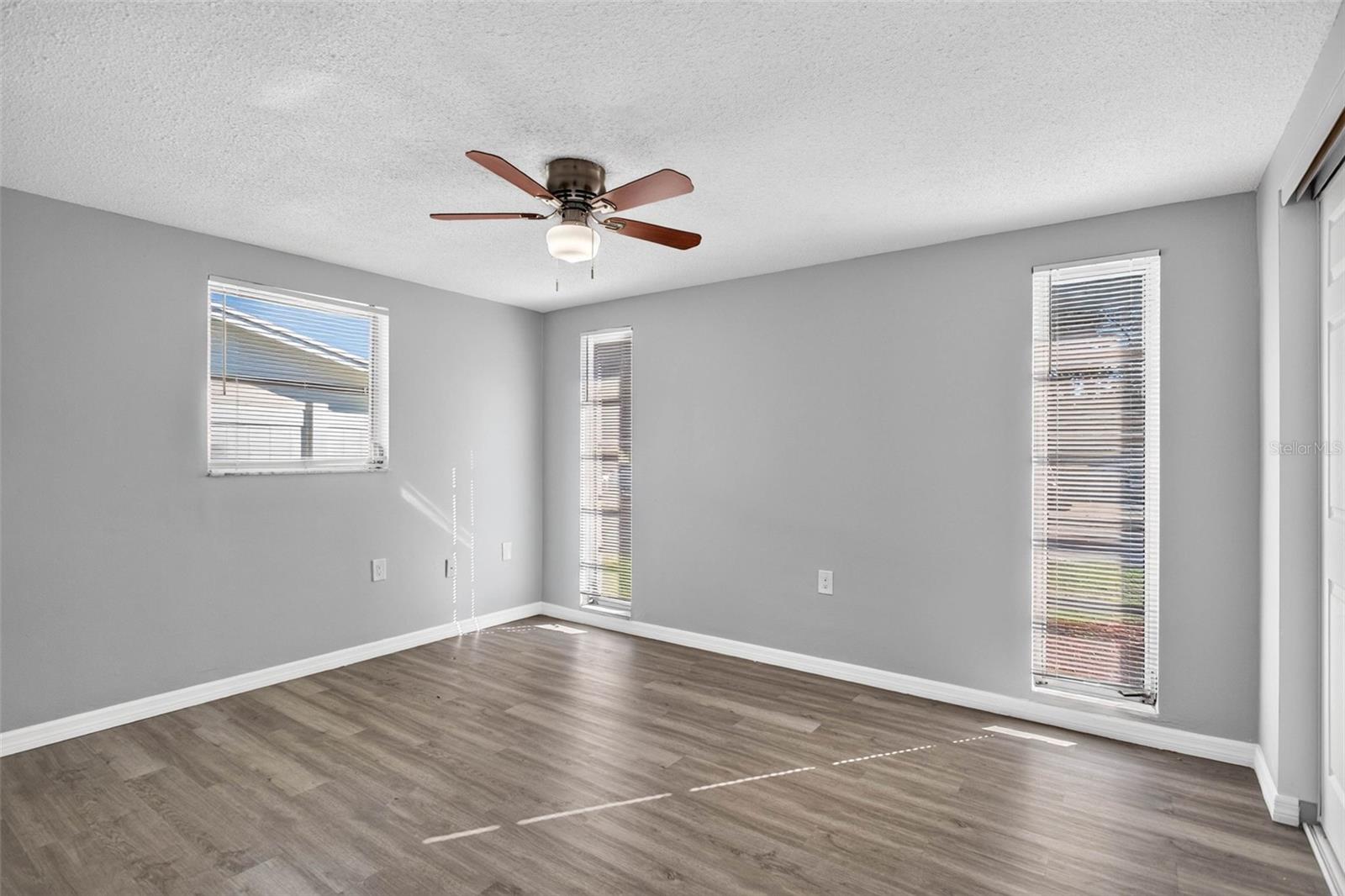 9005 COLLAGE LN — photo 18