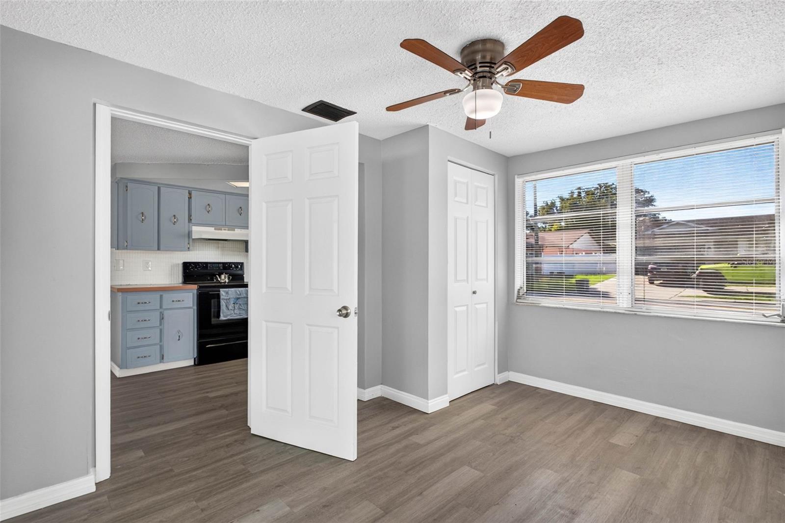 9005 COLLAGE LN — photo 15