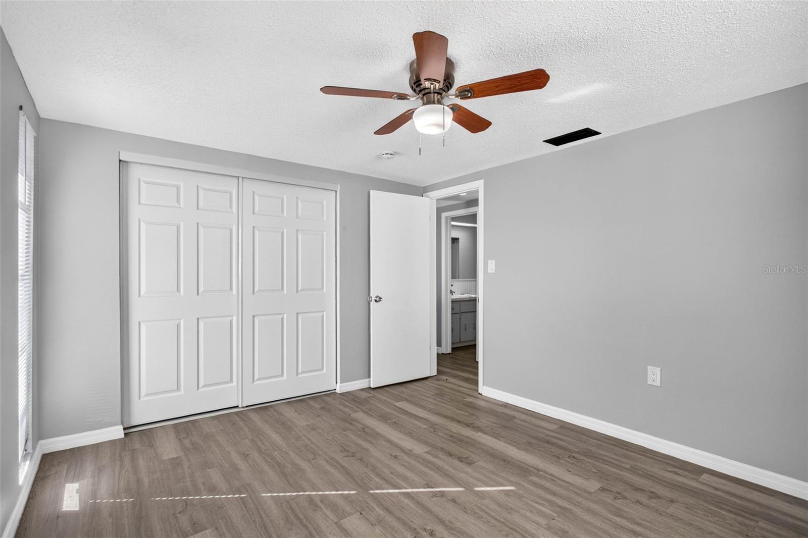 9005 COLLAGE LN — photo 19
