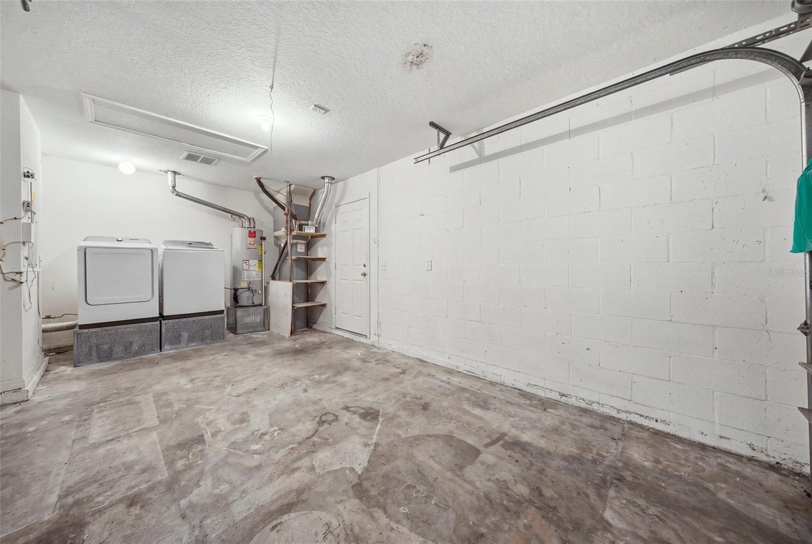 8713 PERSEA CT — photo 28