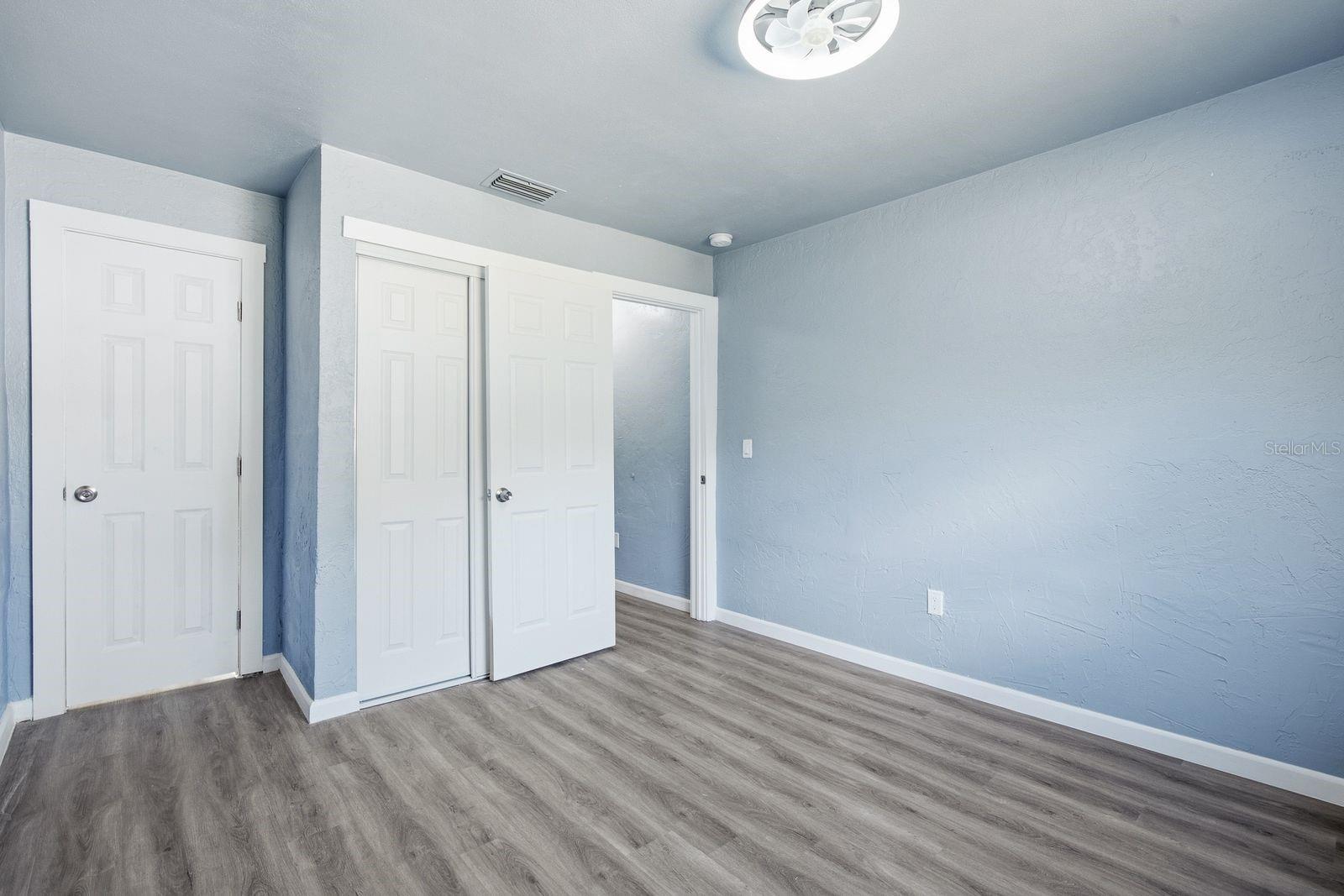 8143 OVERLOOK PL NE — photo 15