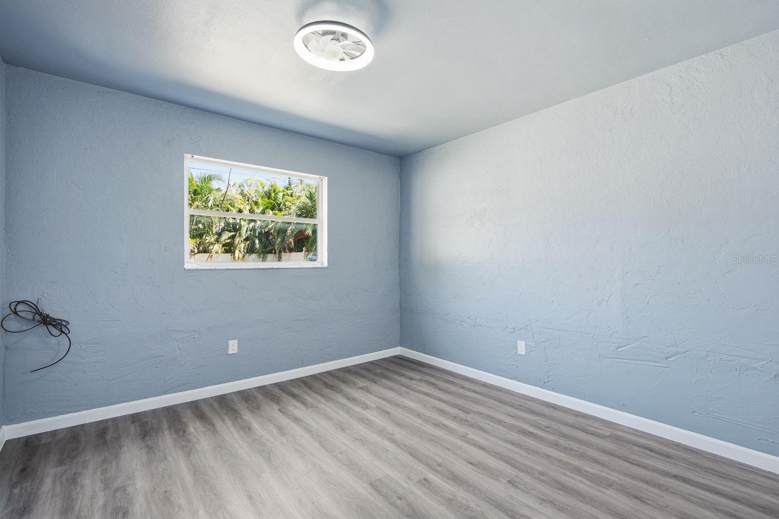 8143 OVERLOOK PL NE — photo 14