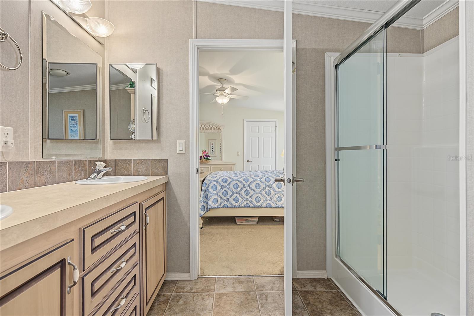 37633 COREY LEWIS AVE — photo 15