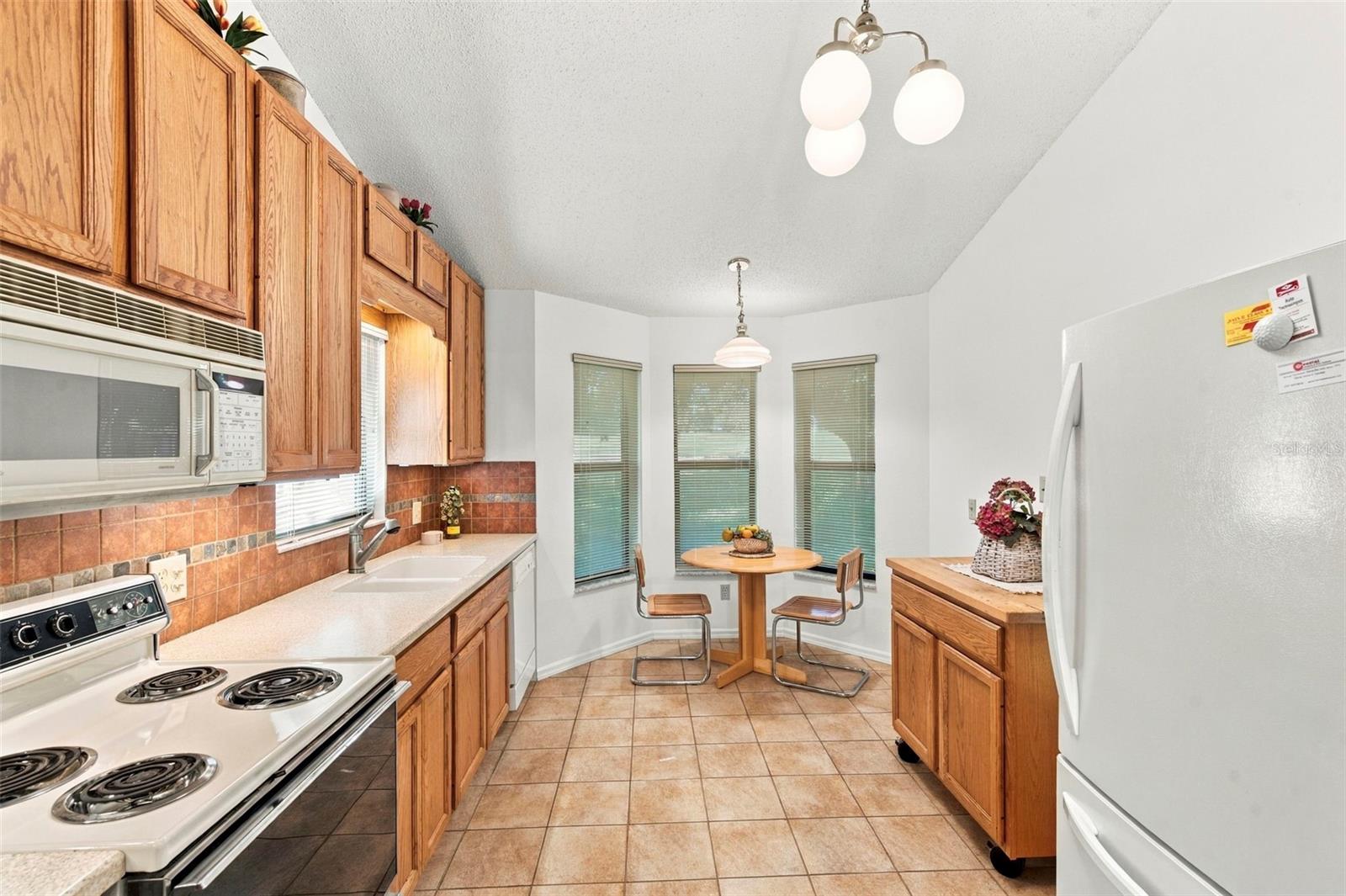 9108 BASSETT LN — photo 12