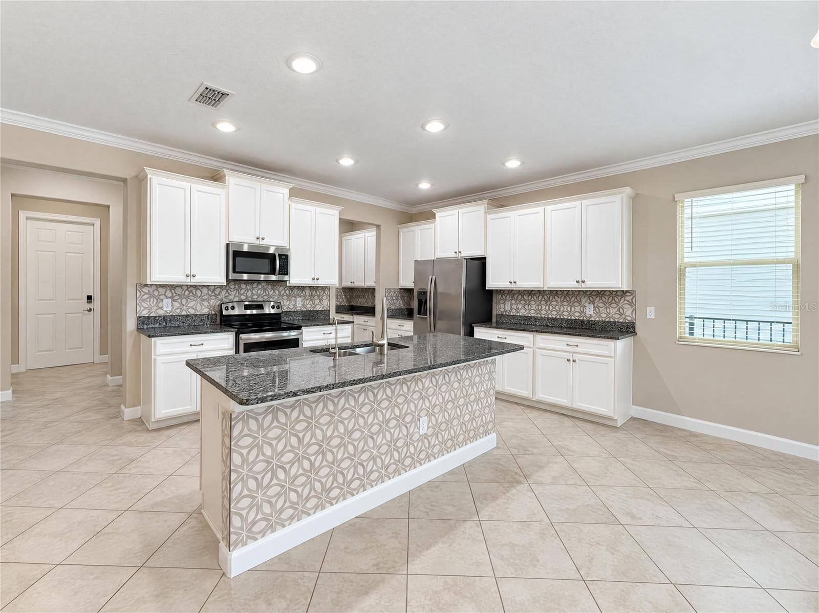 6244 ENGLISH HOLLOW RD — photo 3