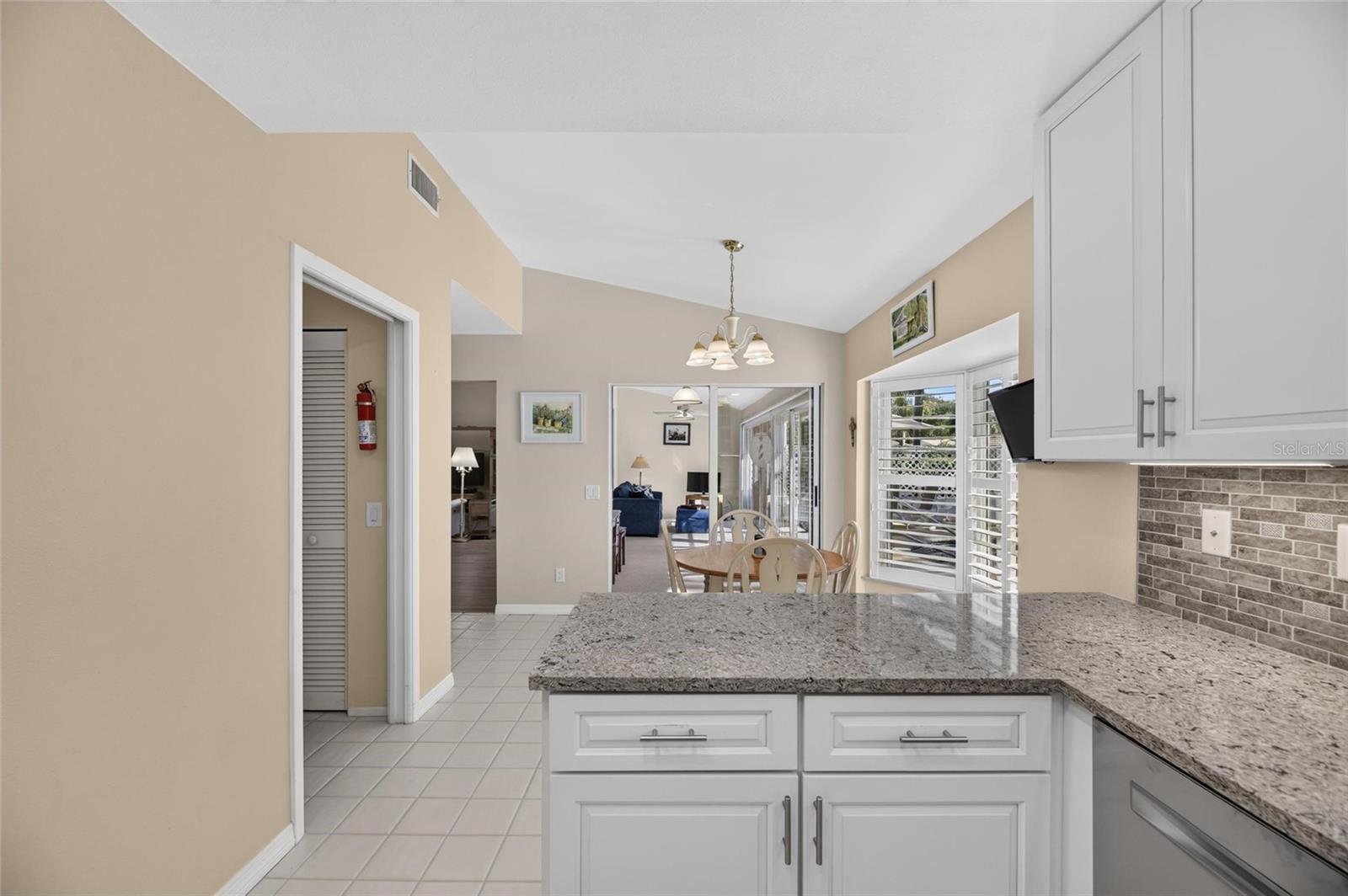 5713 GARDEN LAKES MAJESTIC — photo 25