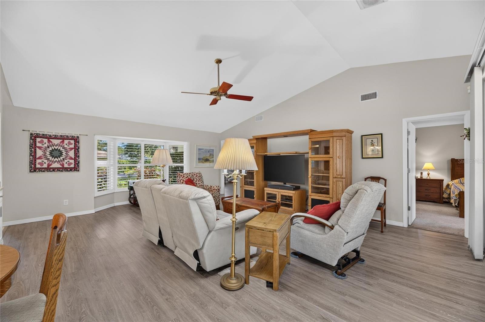 5713 GARDEN LAKES MAJESTIC — photo 12