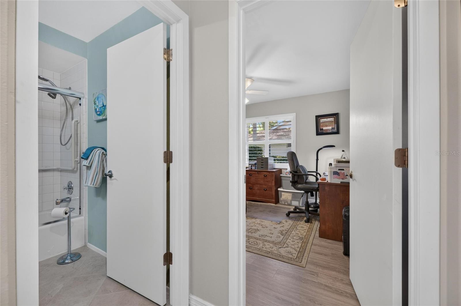 5713 GARDEN LAKES MAJESTIC — photo 42