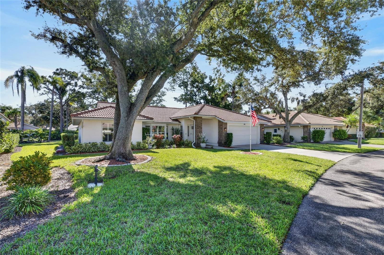 5713 GARDEN LAKES MAJESTIC — photo 2