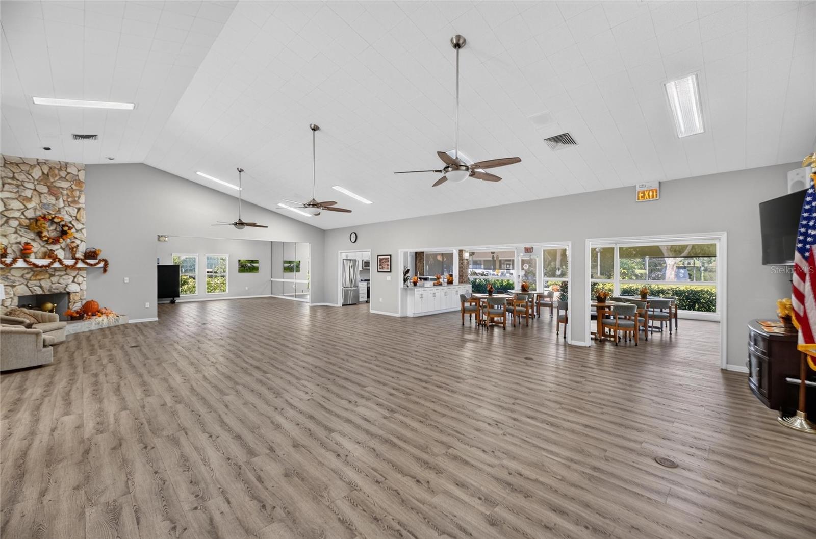 5713 GARDEN LAKES MAJESTIC — photo 55