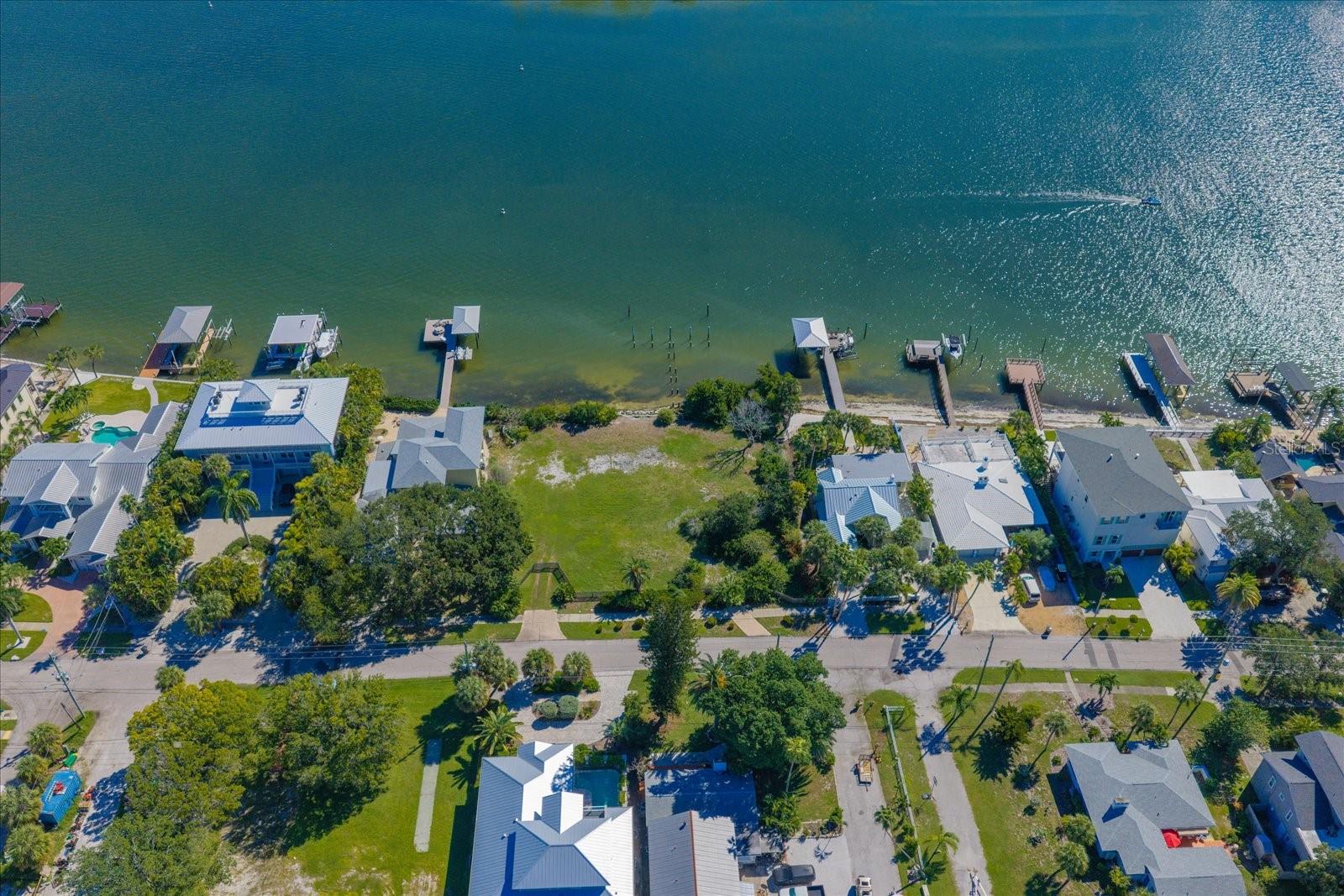 871 BAY ESPLANADE — photo 23