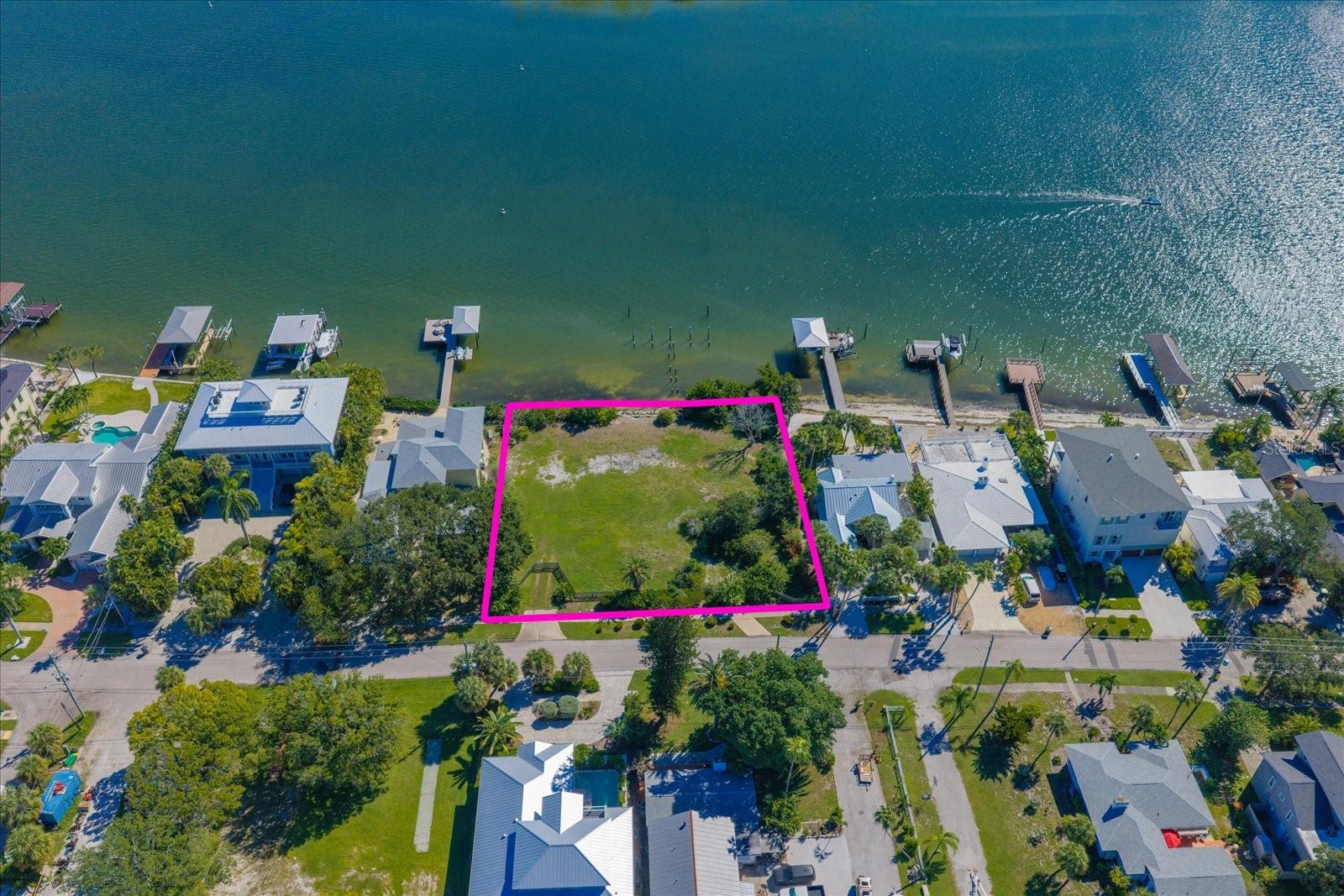 871 BAY ESPLANADE — photo 2