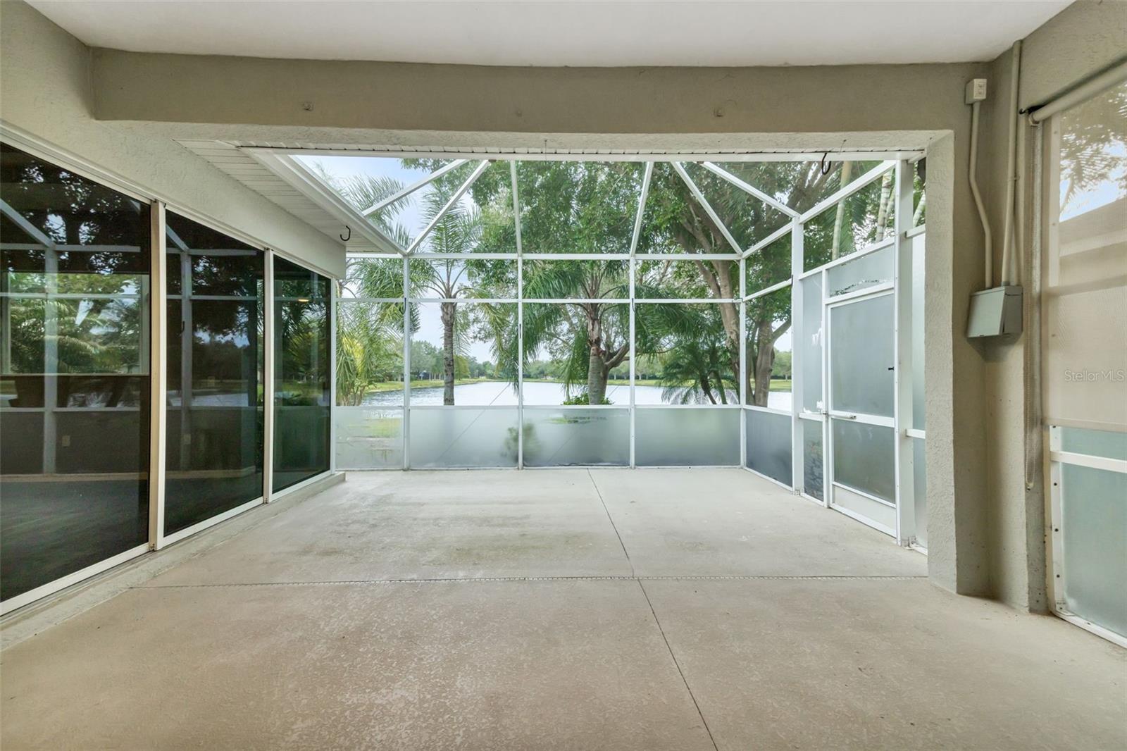 12639 CARA CARA LOOP — photo 45