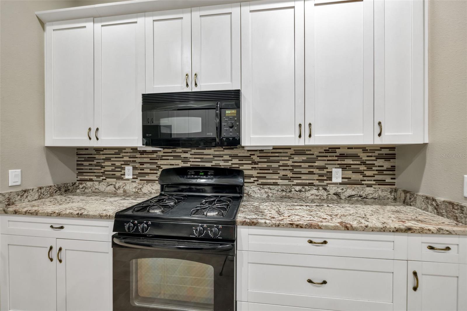 12639 CARA CARA LOOP — photo 18