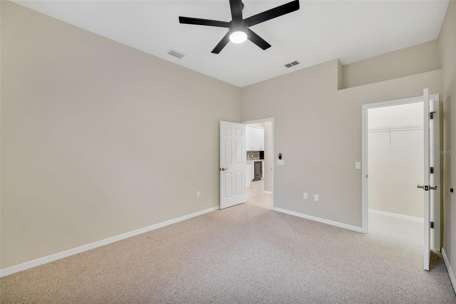 12639 CARA CARA LOOP — photo 4