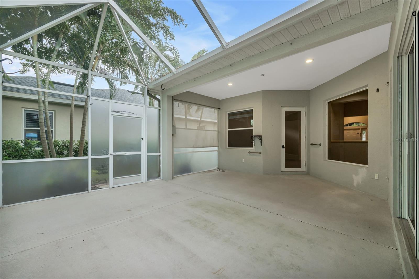 12639 CARA CARA LOOP — photo 44