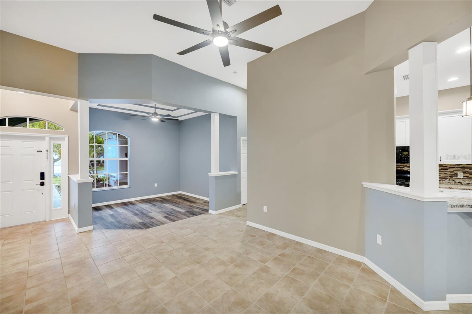 12639 CARA CARA LOOP — photo 12