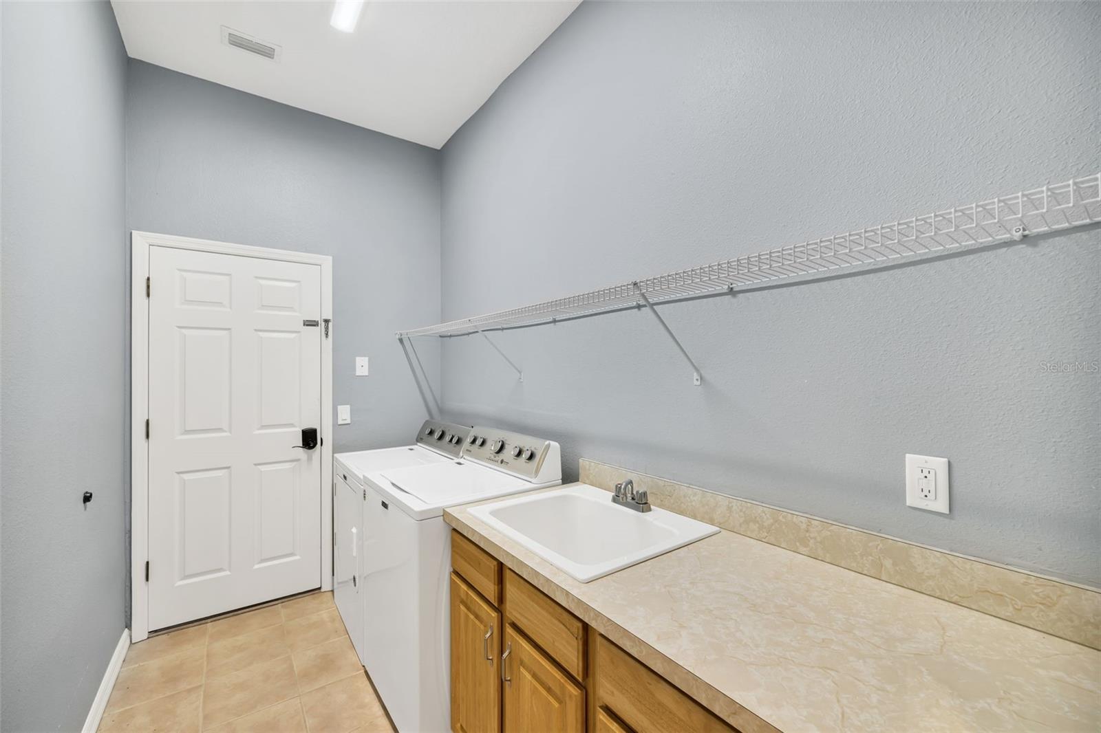 12639 CARA CARA LOOP — photo 42