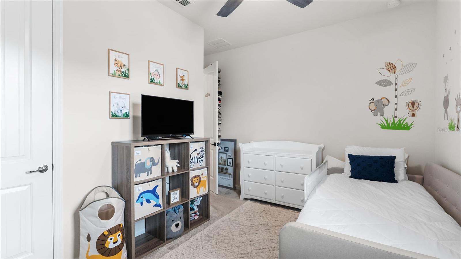 19234 MOSSY PINE DR — photo 35