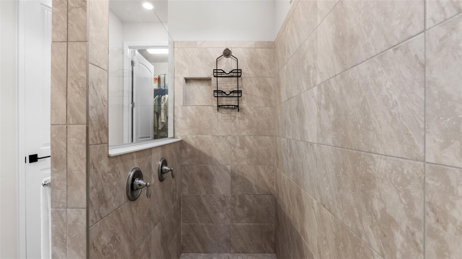 19234 MOSSY PINE DR — photo 31