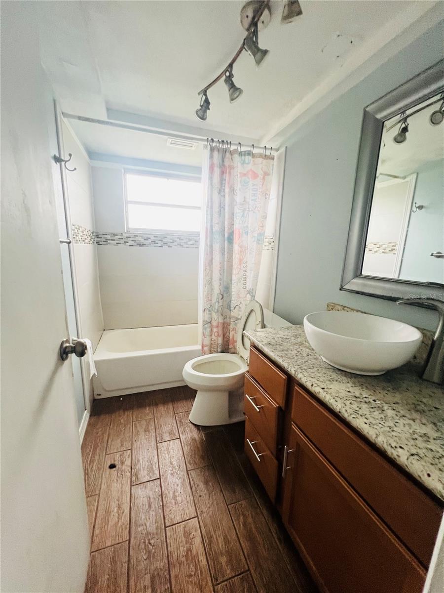 3448 SPRINGFIELD DR — photo 3