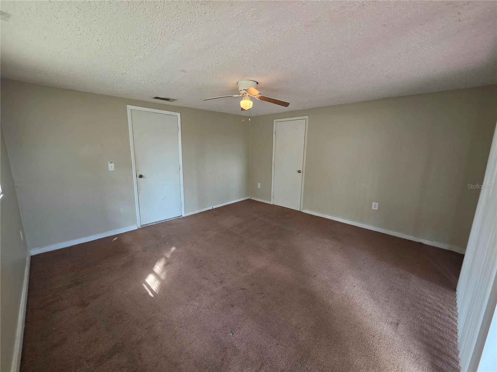 1512 W COMANCHE AVE — photo 15