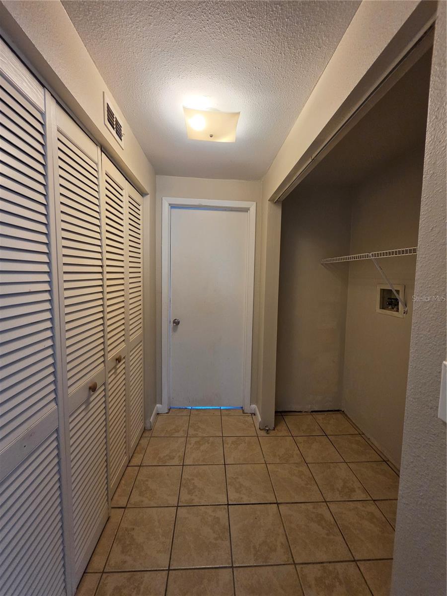 1512 W COMANCHE AVE — photo 17