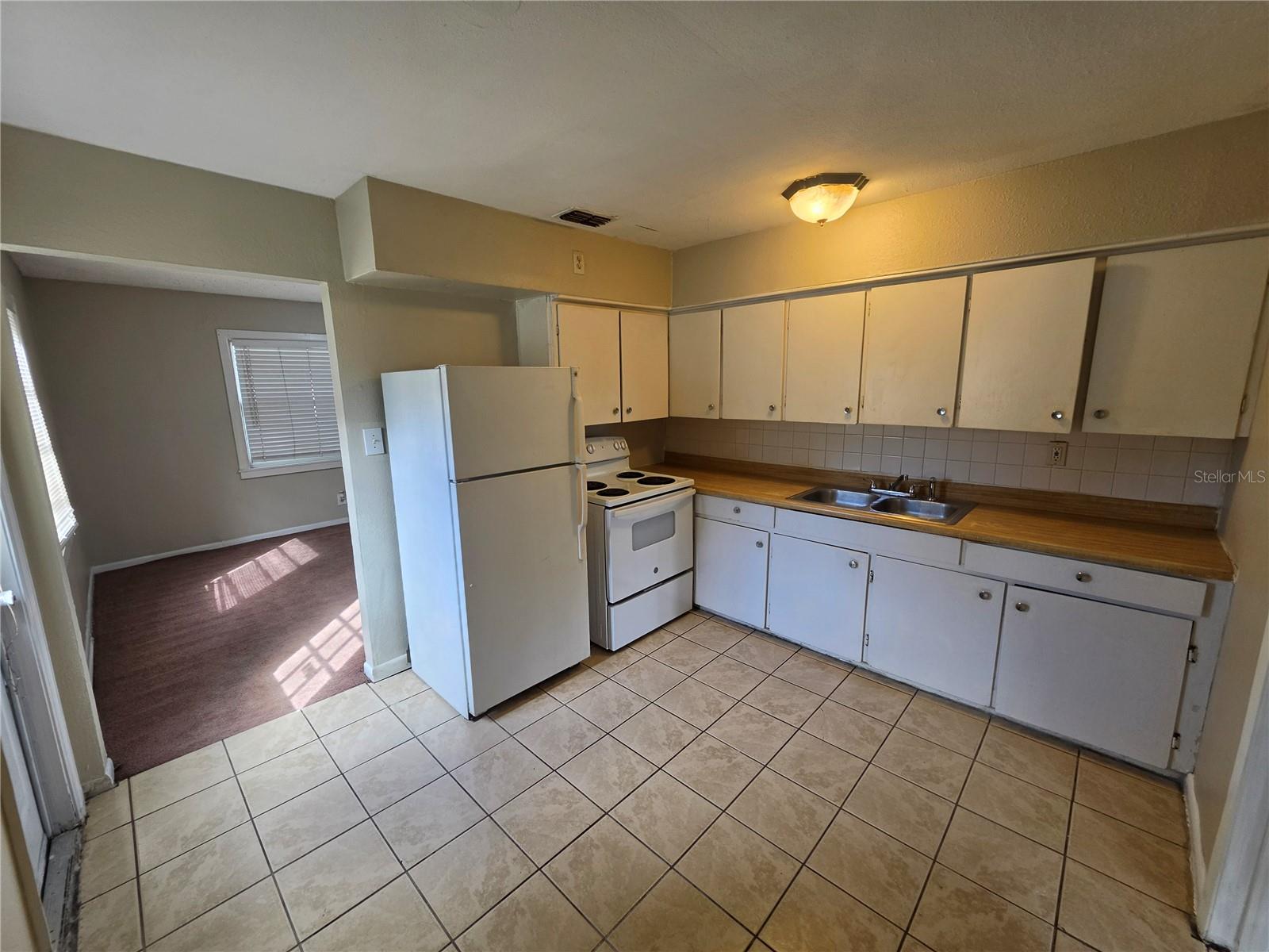 1512 W COMANCHE AVE — photo 13