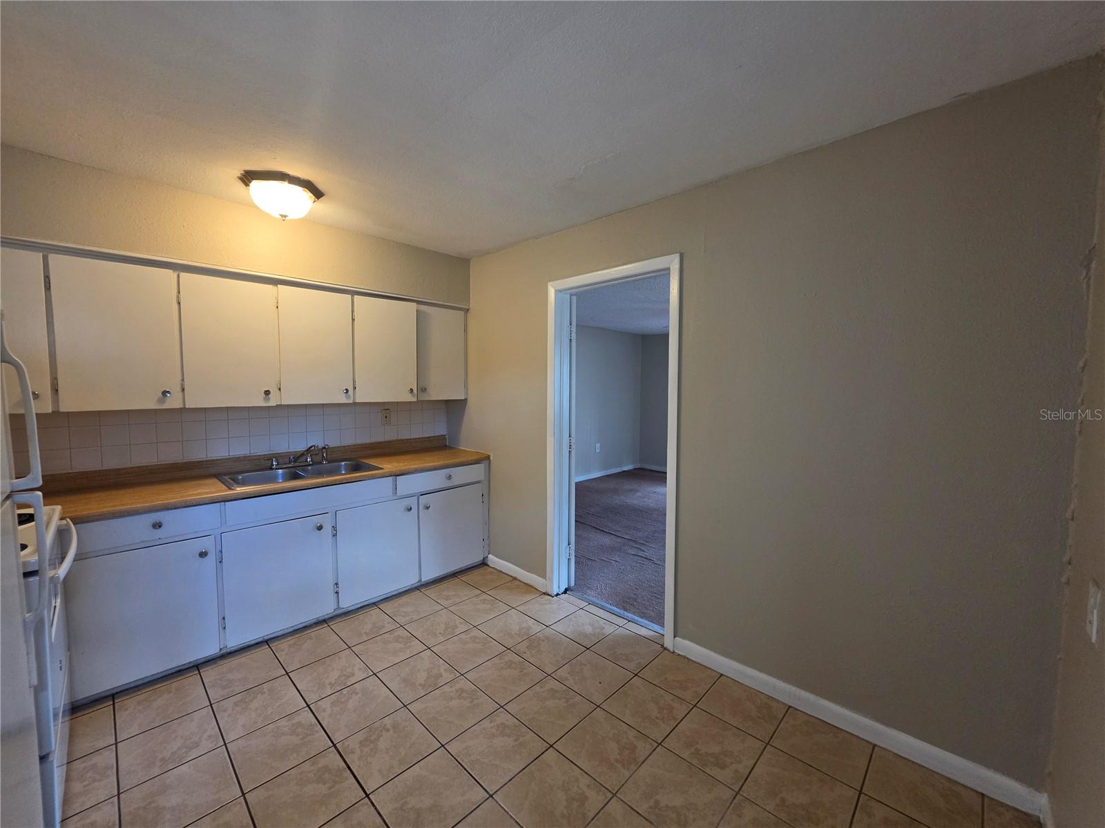 1512 W COMANCHE AVE — photo 12