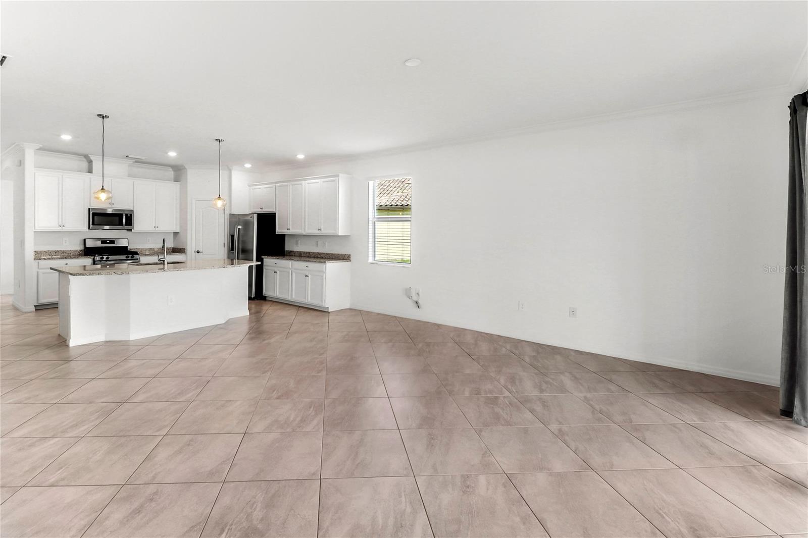 2501 AVOLET CT — photo 13