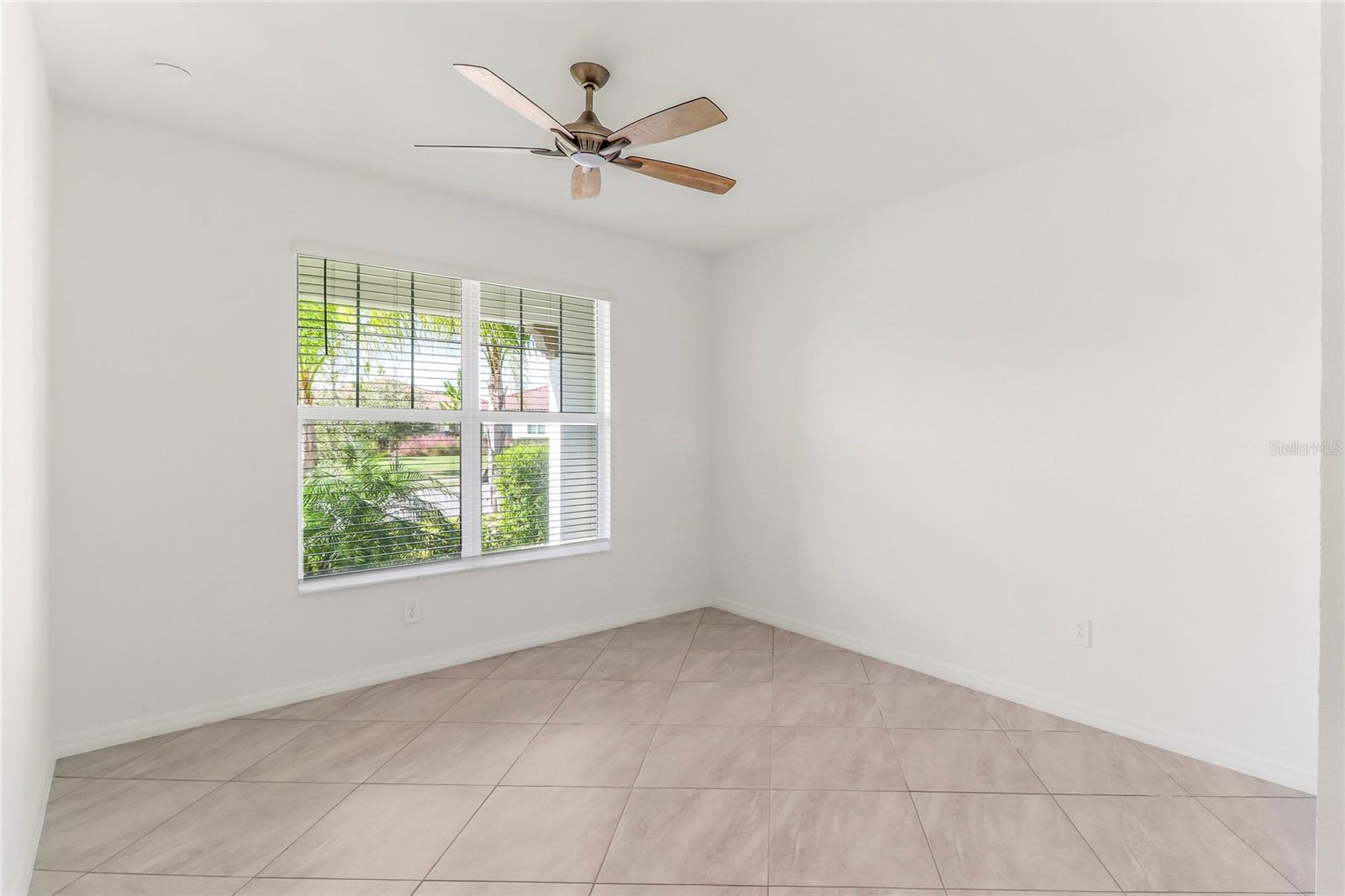 2501 AVOLET CT — photo 31