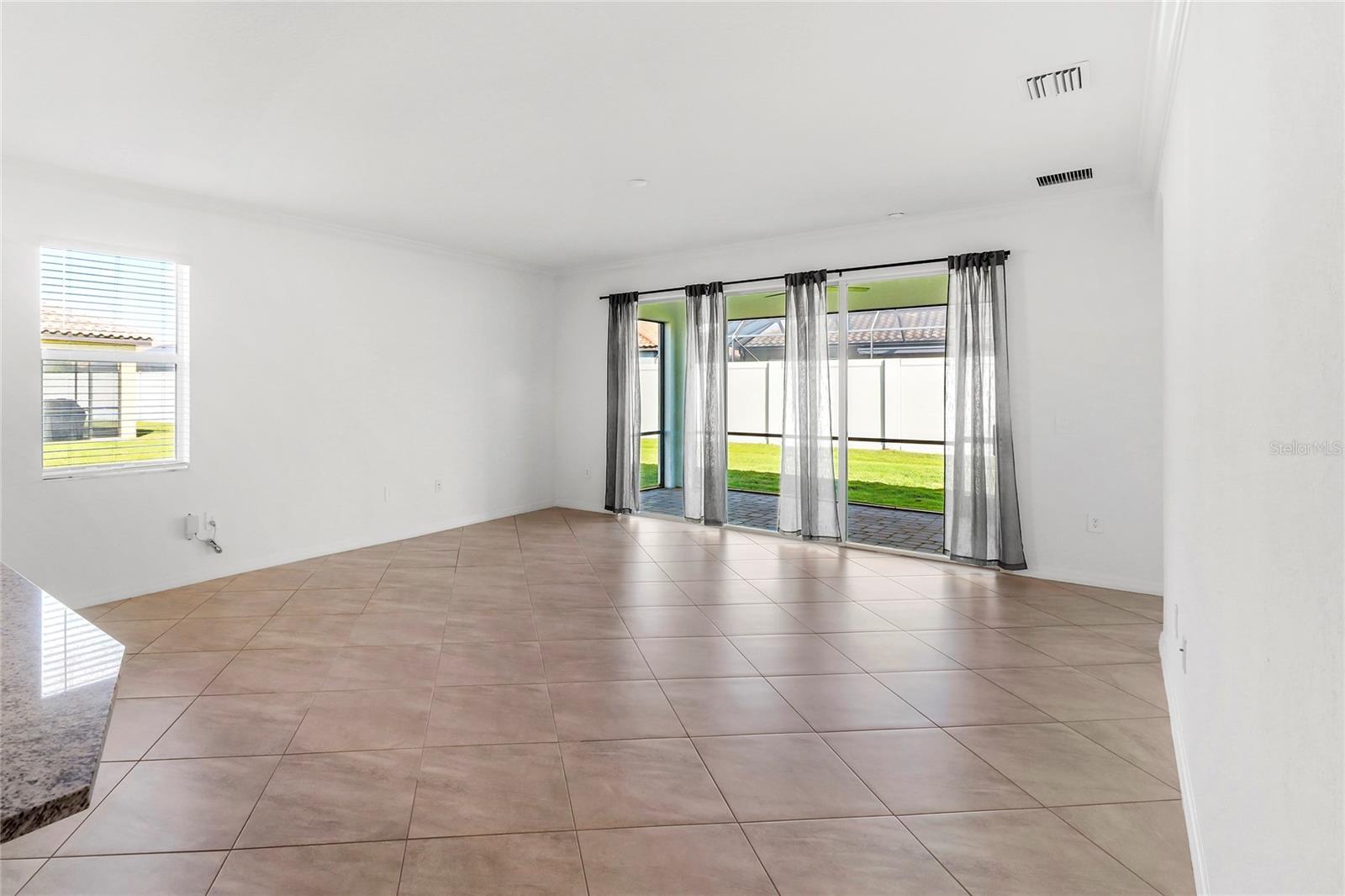 2501 AVOLET CT — photo 15