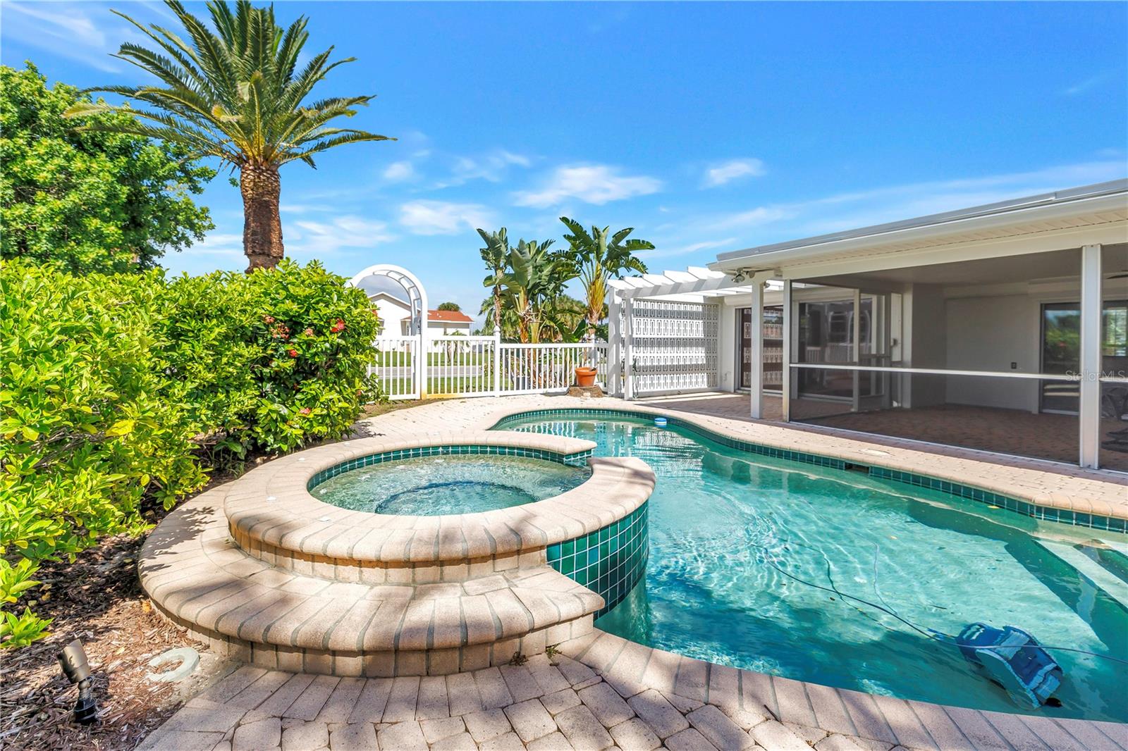 290 MONTE CRISTO BLVD — photo 39
